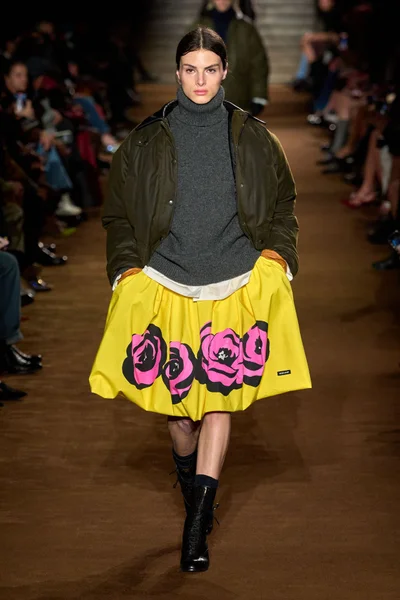 Look 36